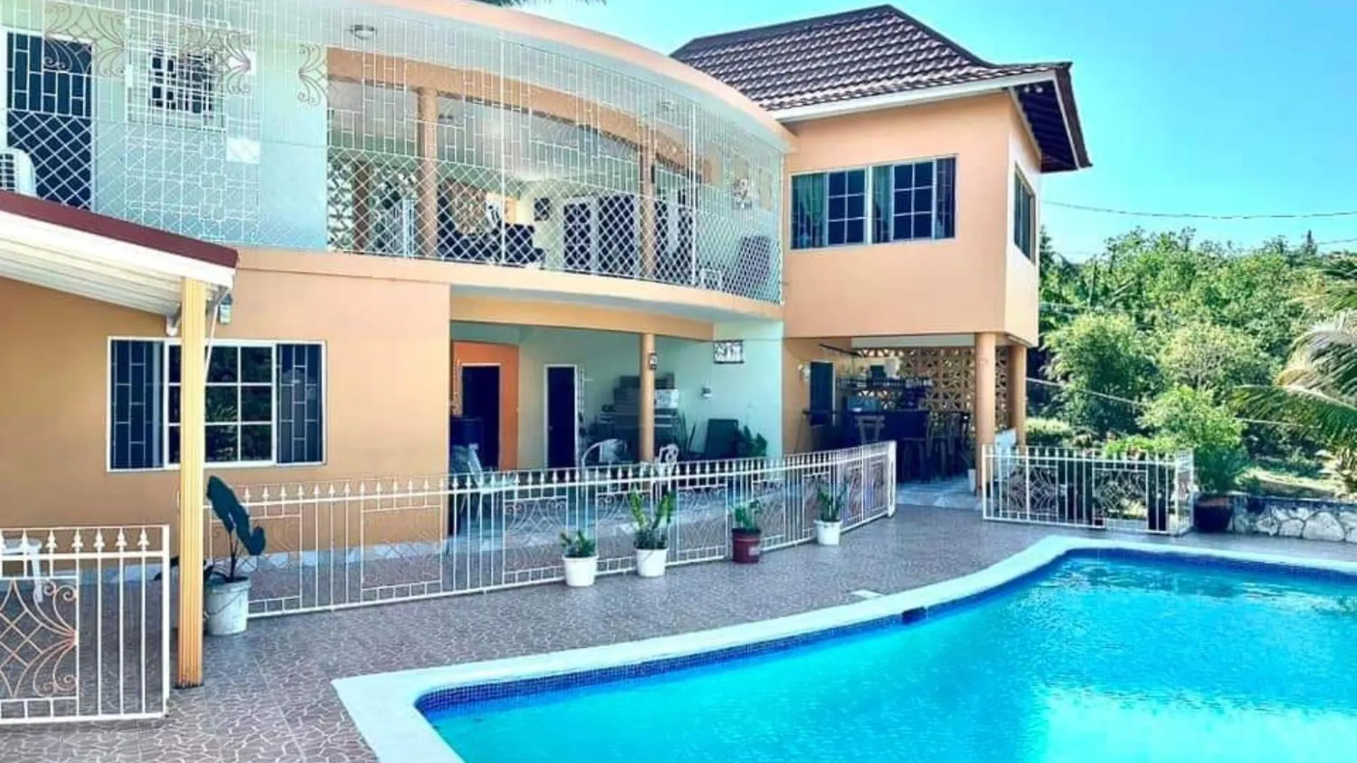 Guest house Chaudhry House Montego Bays- 2Nd Floor Apt Jamaica