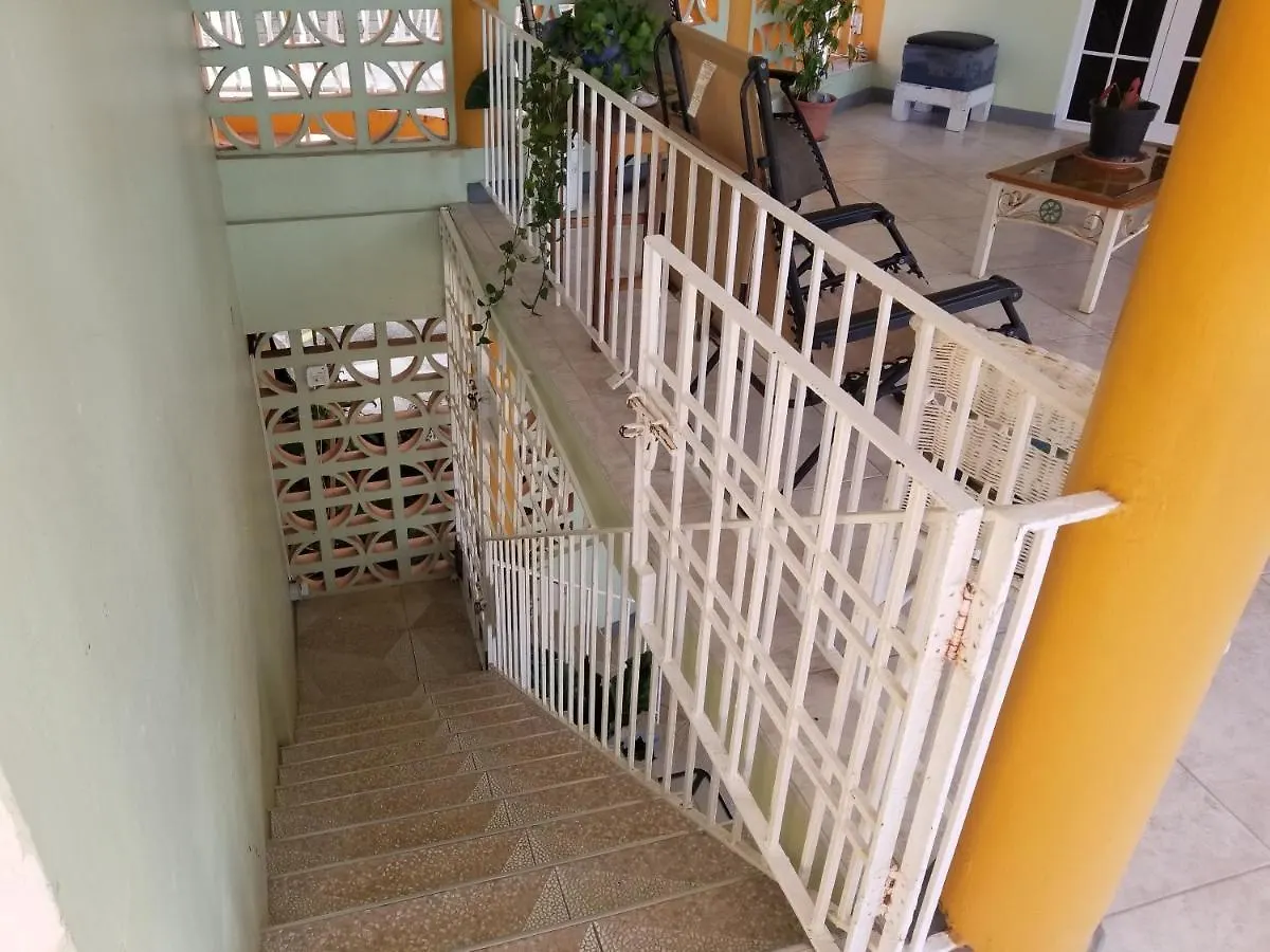 Guest house Chaudhry House Montego Bays- 2Nd Floor Apt