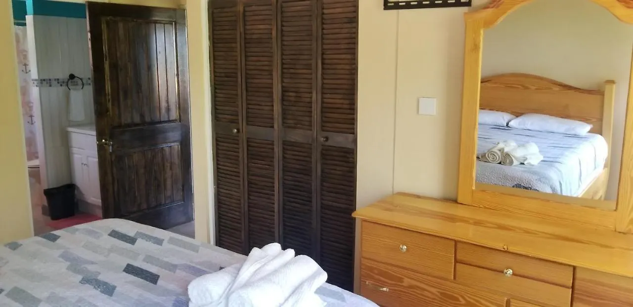 Chaudhry House Montego Bays- 2Nd Floor Apt